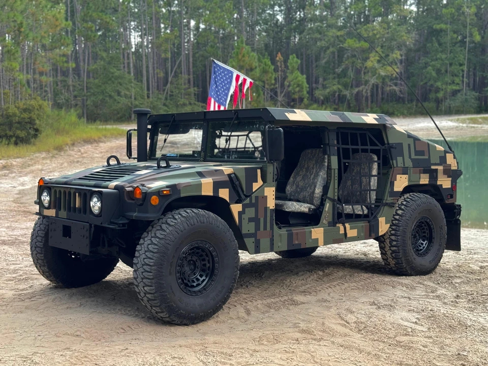 2009 AM General Hummer - Image 11 of 31