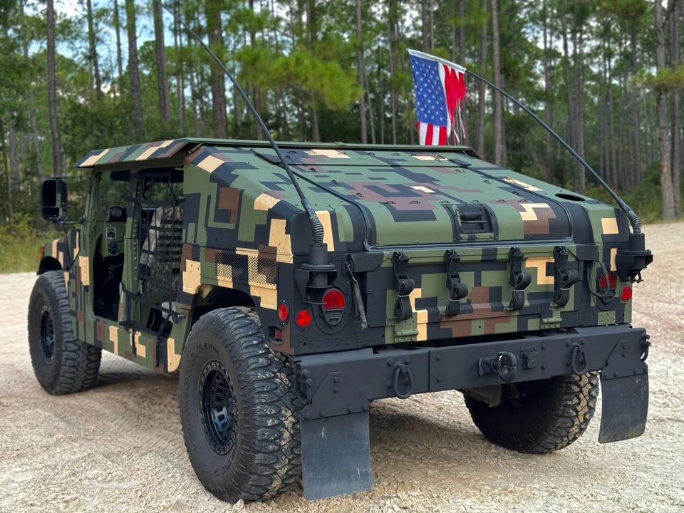 2009 AM General Hummer - Image 12 of 31