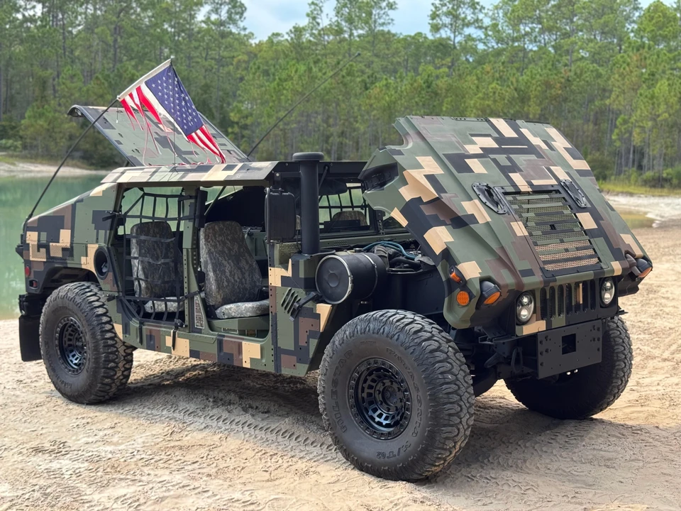 2009 AM General Hummer - Image 29 of 31