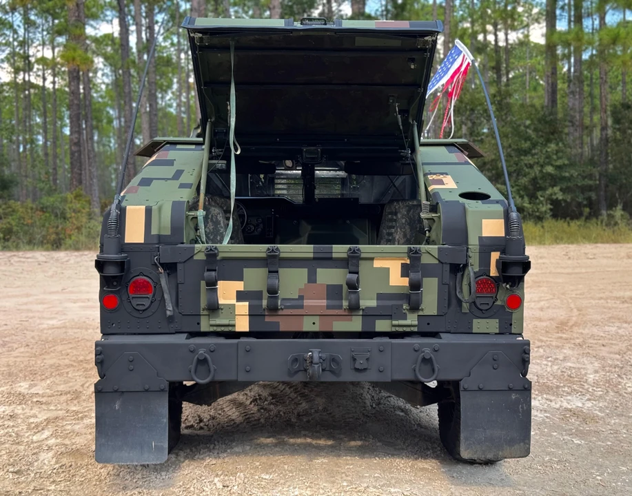 2009 AM General Hummer - Image 25 of 31