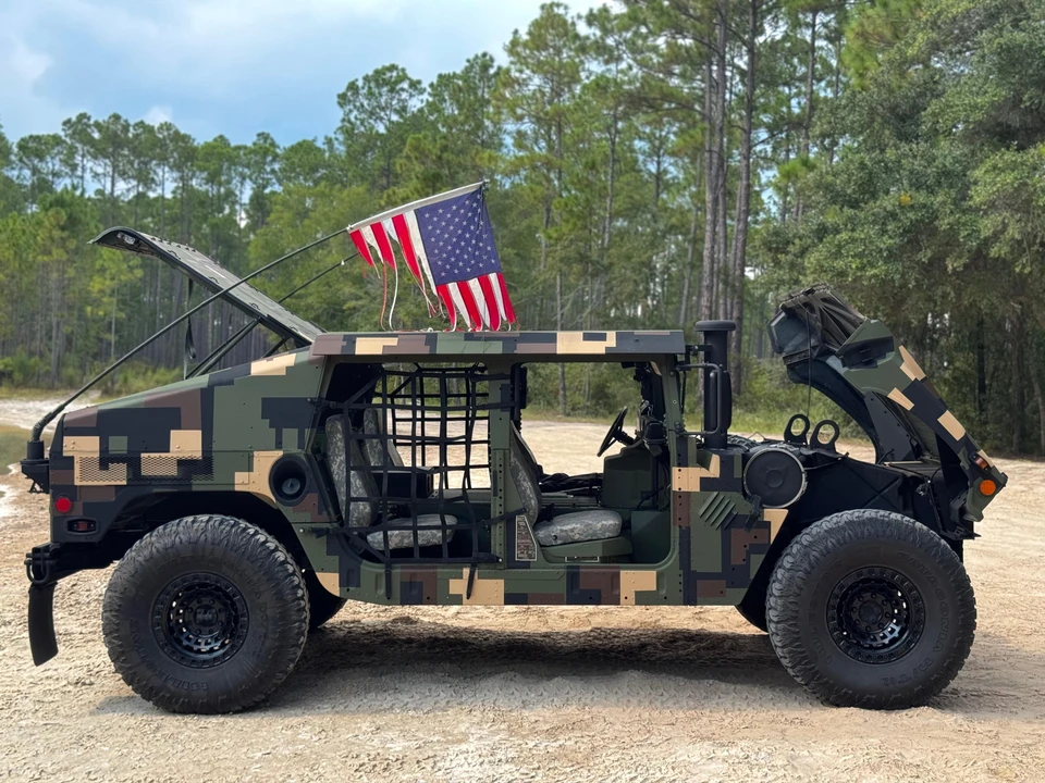 2009 AM General Hummer - Image 28 of 31