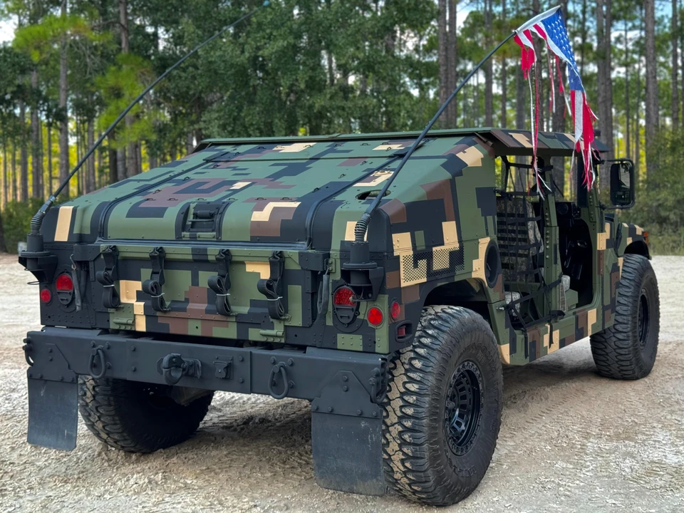 2009 AM General Hummer - Image 13 of 31