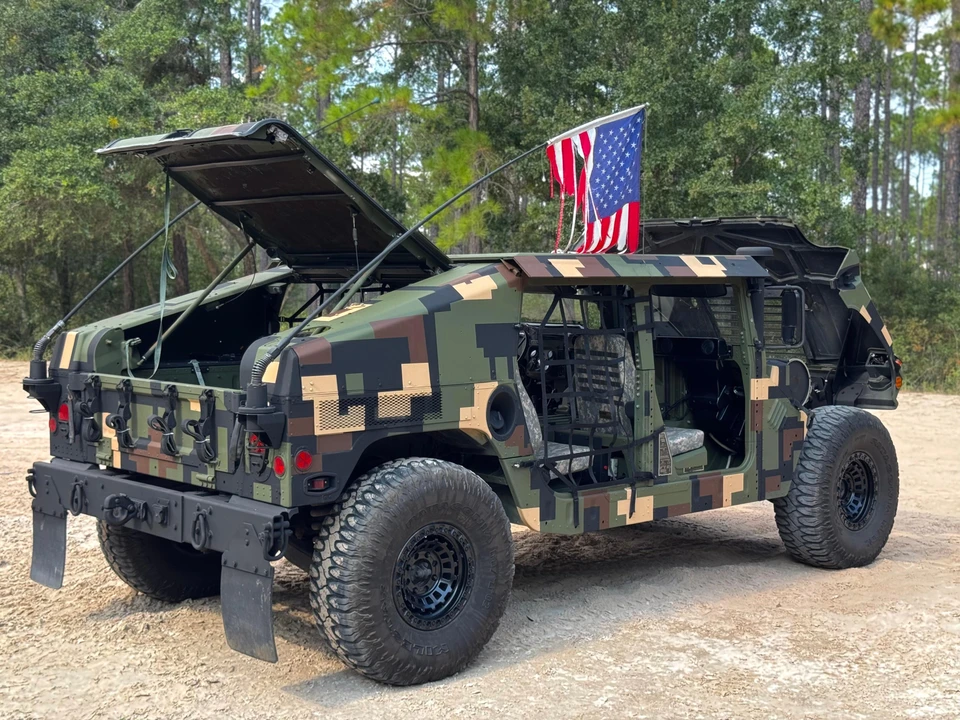 2009 AM General Hummer - Image 27 of 31