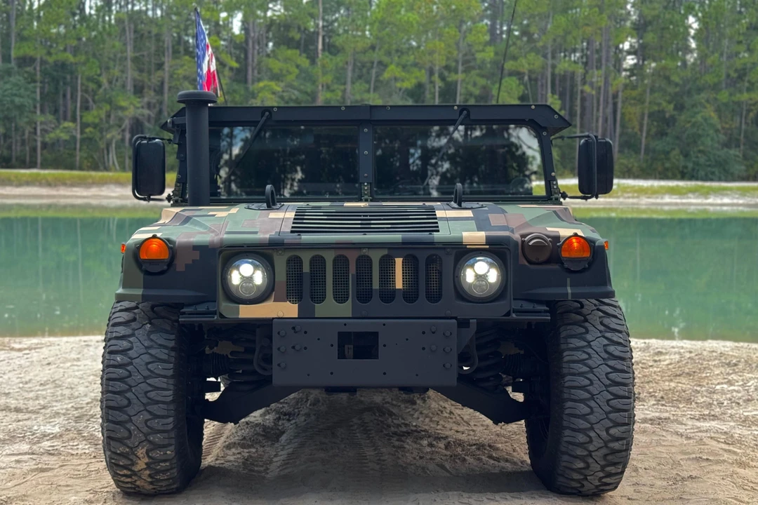 2009 AM General Hummer - Image 2 of 31