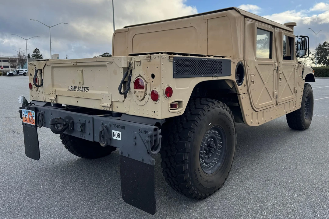2009 AM General Hummer - Image 4 of 31
