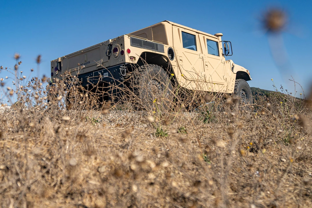 2009 AM General Hummer - Image 19 of 31