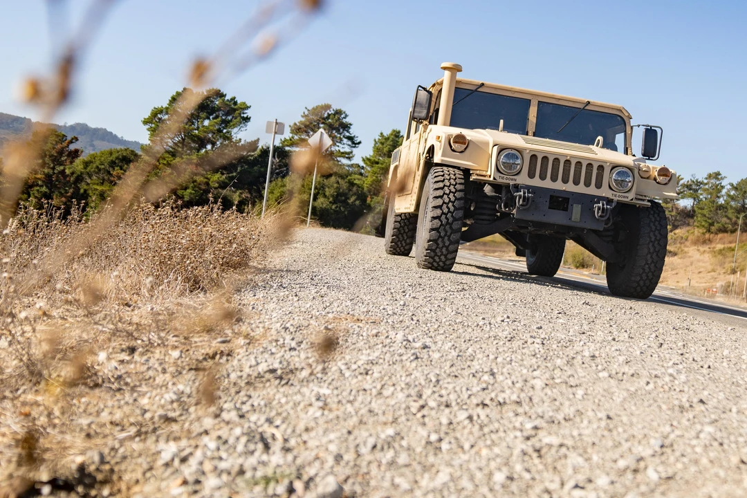 2009 AM General Hummer - Image 13 of 31