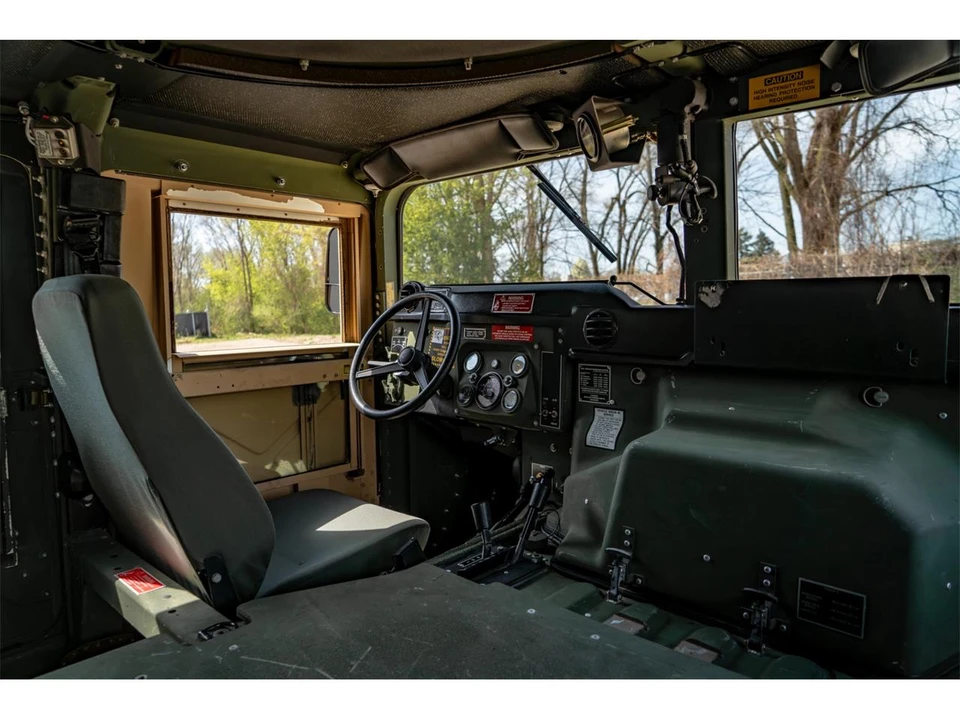 2009 AM General Hummer - Image 6 of 31