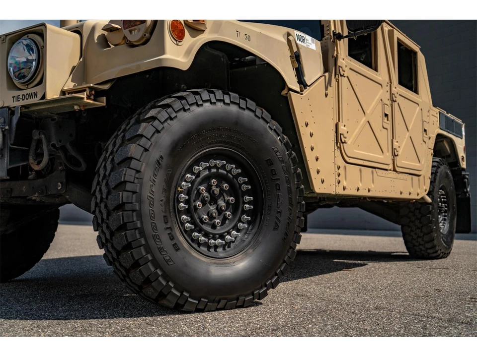 2009 AM General Hummer - Image 4 of 31