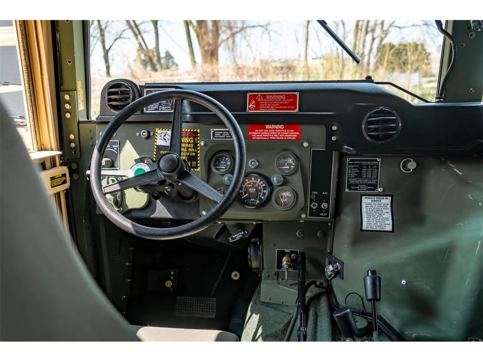 2009 AM General Hummer - Image 9 of 31