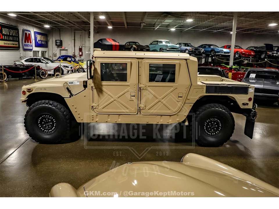2009 AM General Hummer - Image 20 of 31