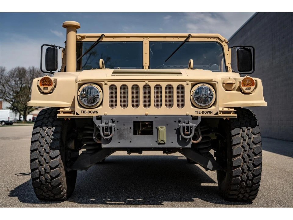 2009 AM General Hummer - Image 15 of 31