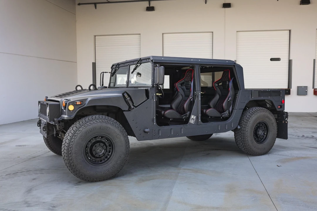 2009 Hummer HMMWV - Image 24 of 31