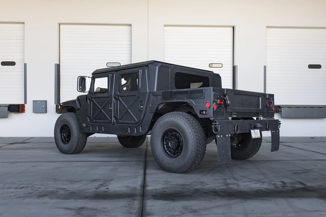 2009 Hummer HMMWV - Image 18 of 31