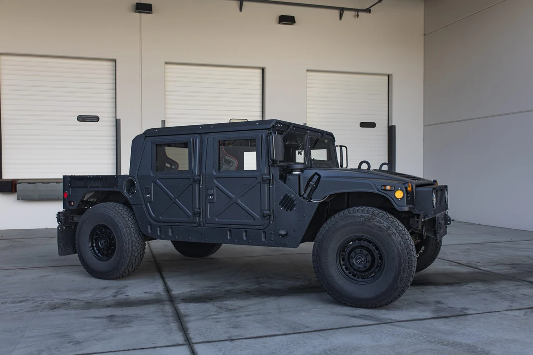 2009 Hummer HMMWV - Image 9 of 31