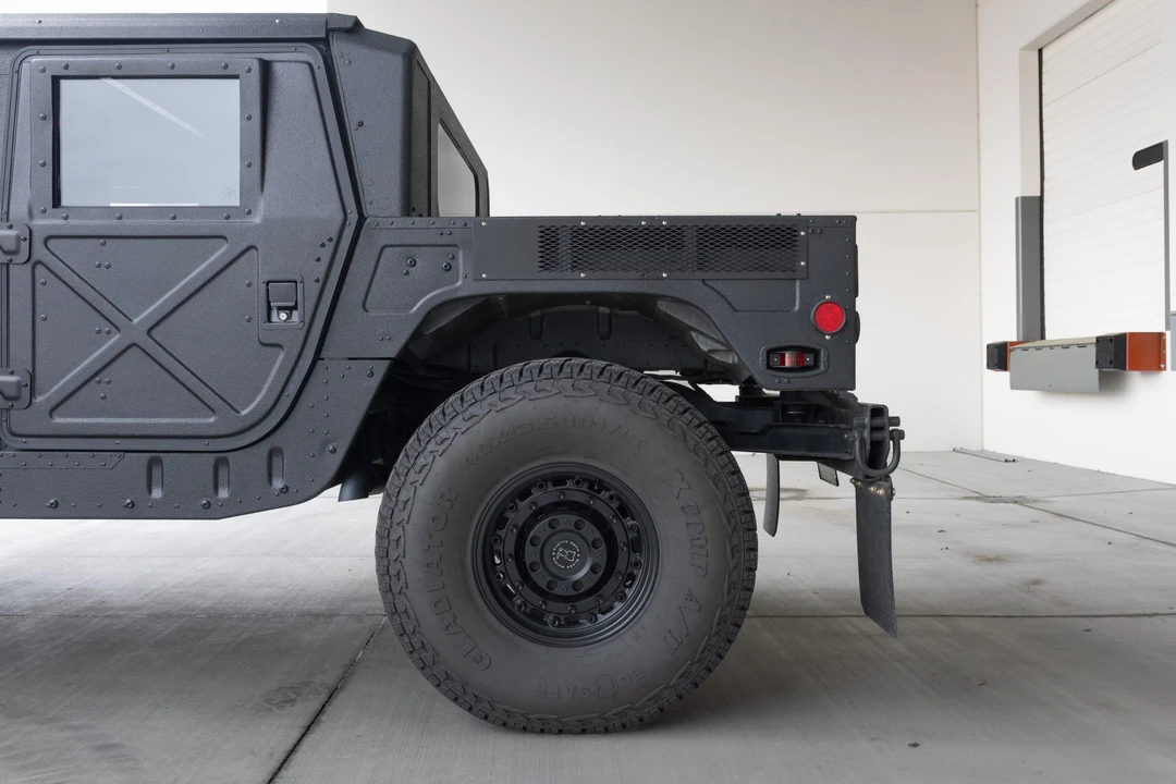 2009 Hummer HMMWV - Image 28 of 31
