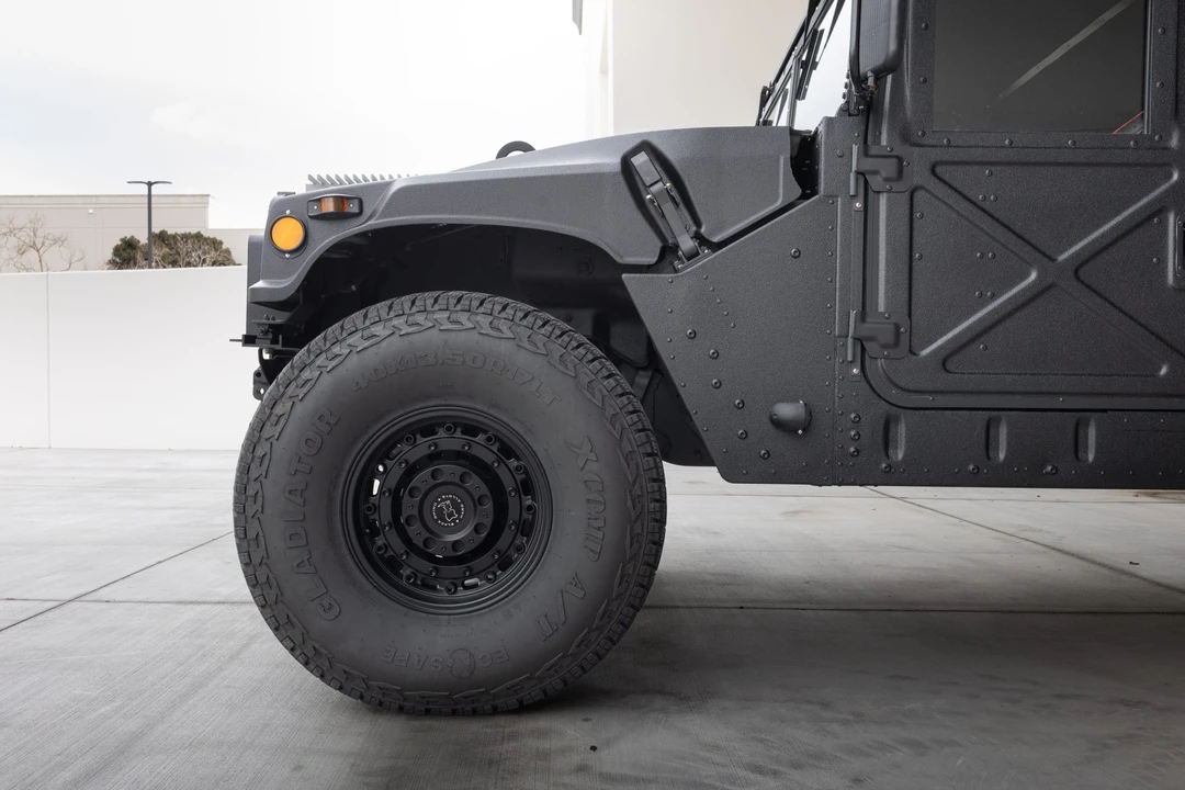 2009 Hummer HMMWV - Image 26 of 31
