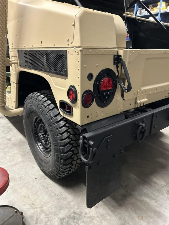 2009 Hummer HMMWV - Image 17 of 31