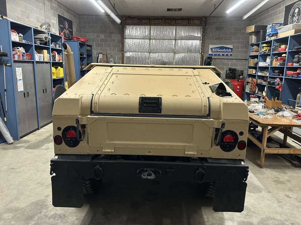 2009 Hummer HMMWV - Image 8 of 31