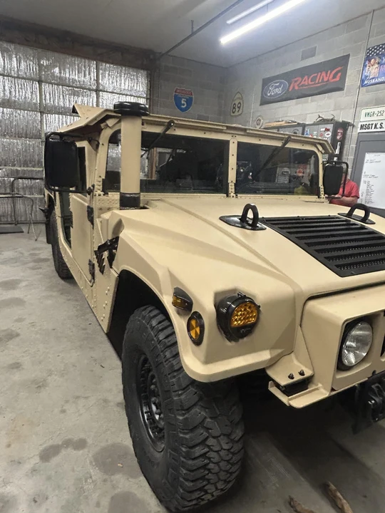 2009 Hummer HMMWV - Image 12 of 31
