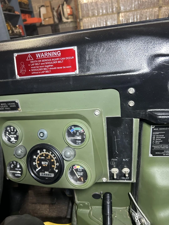 2009 Hummer HMMWV - Image 24 of 31