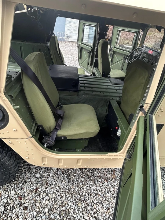 2009 Hummer HMMWV - Image 27 of 31