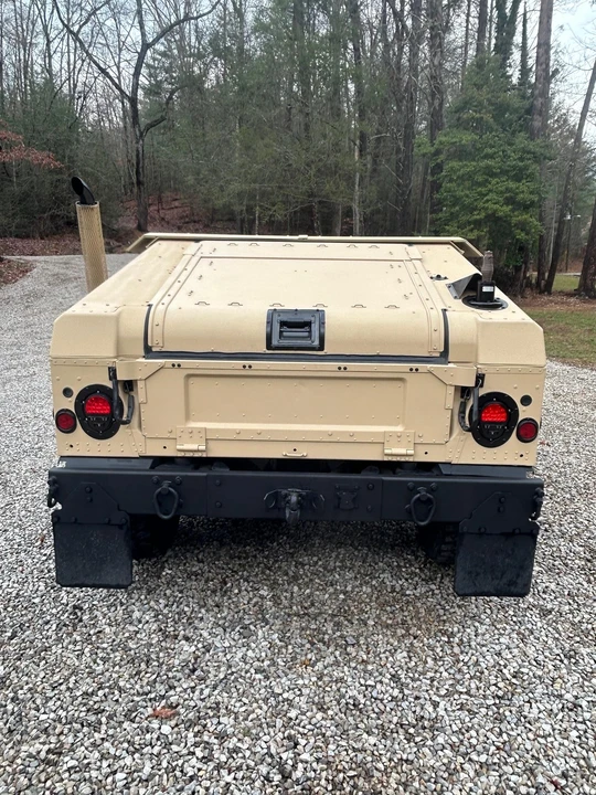 2009 Hummer HMMWV - Image 9 of 31
