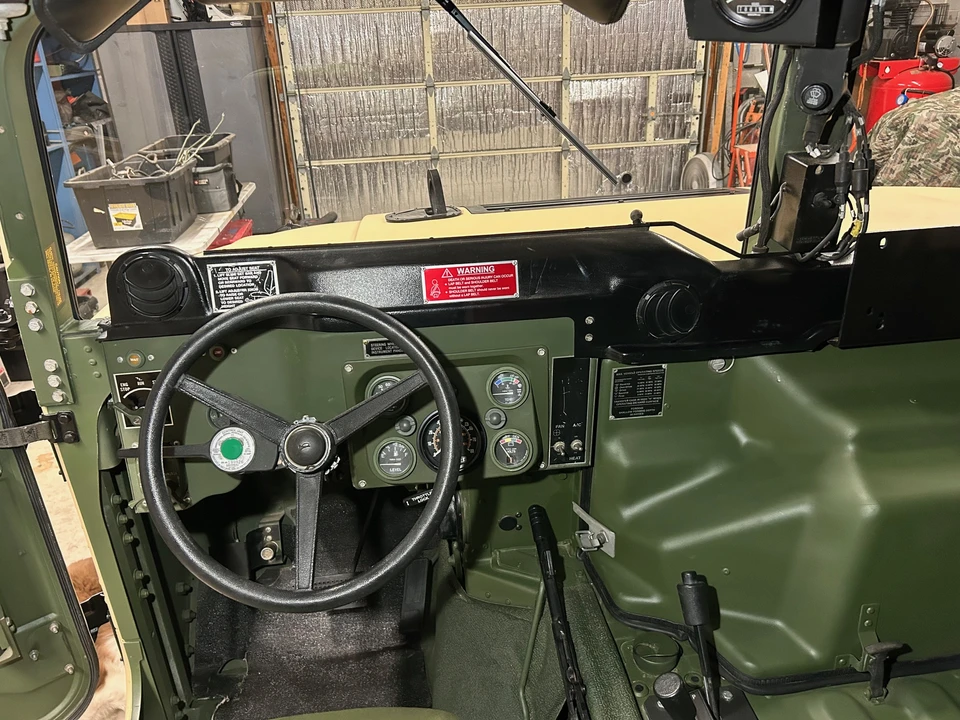 2009 Hummer HMMWV - Image 22 of 31