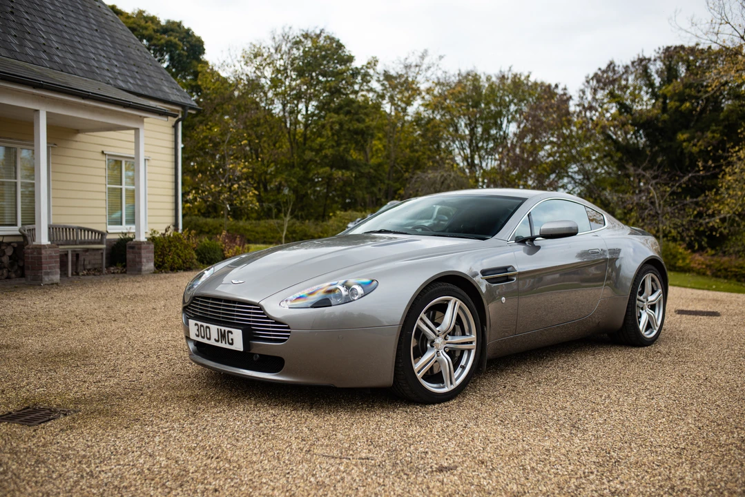 2009 Aston Martin V8 Vantage (2006-2017) - Image 10 of 31