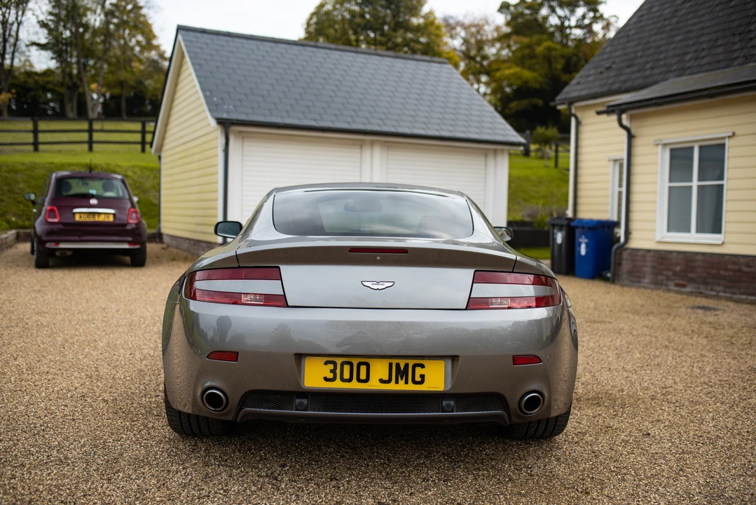 2009 Aston Martin V8 Vantage (2006-2017) - Image 15 of 31