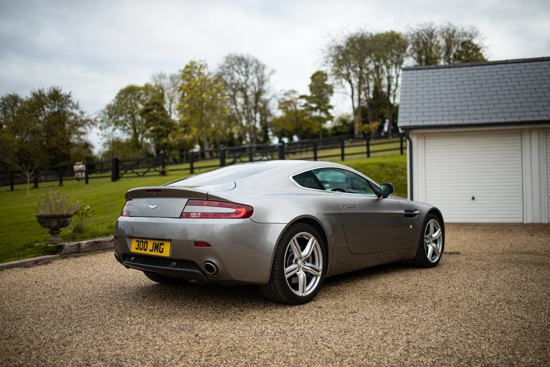 2009 Aston Martin V8 Vantage (2006-2017) - Image 6 of 31