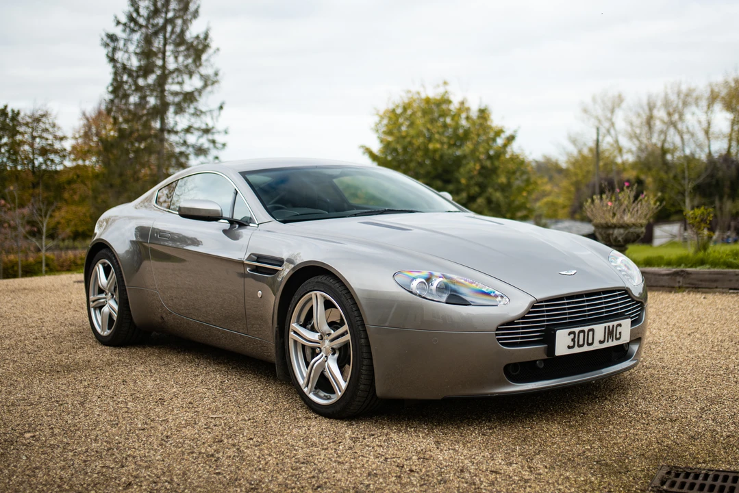 2009 Aston Martin V8 Vantage (2006-2017) - Image 2 of 31