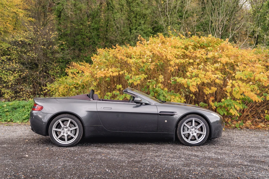 2009 Aston Martin V8 Vantage (2006-2017) - Image 9 of 31