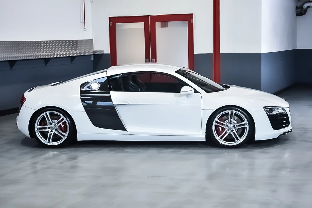 2009 Audi 42 R8 - Image 9 of 31