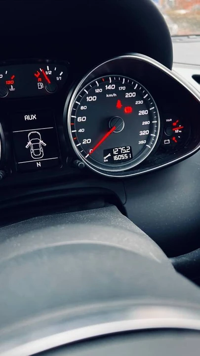 2009 Audi 42 R8 - Image 10 of 20