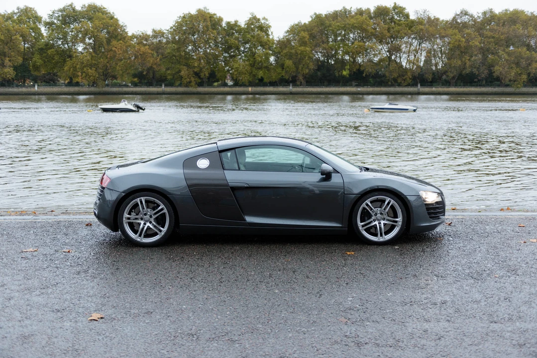 2009 Audi 42 R8 - Image 13 of 31