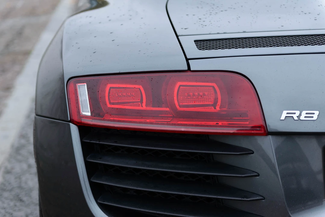 2009 Audi 42 R8 - Image 28 of 31