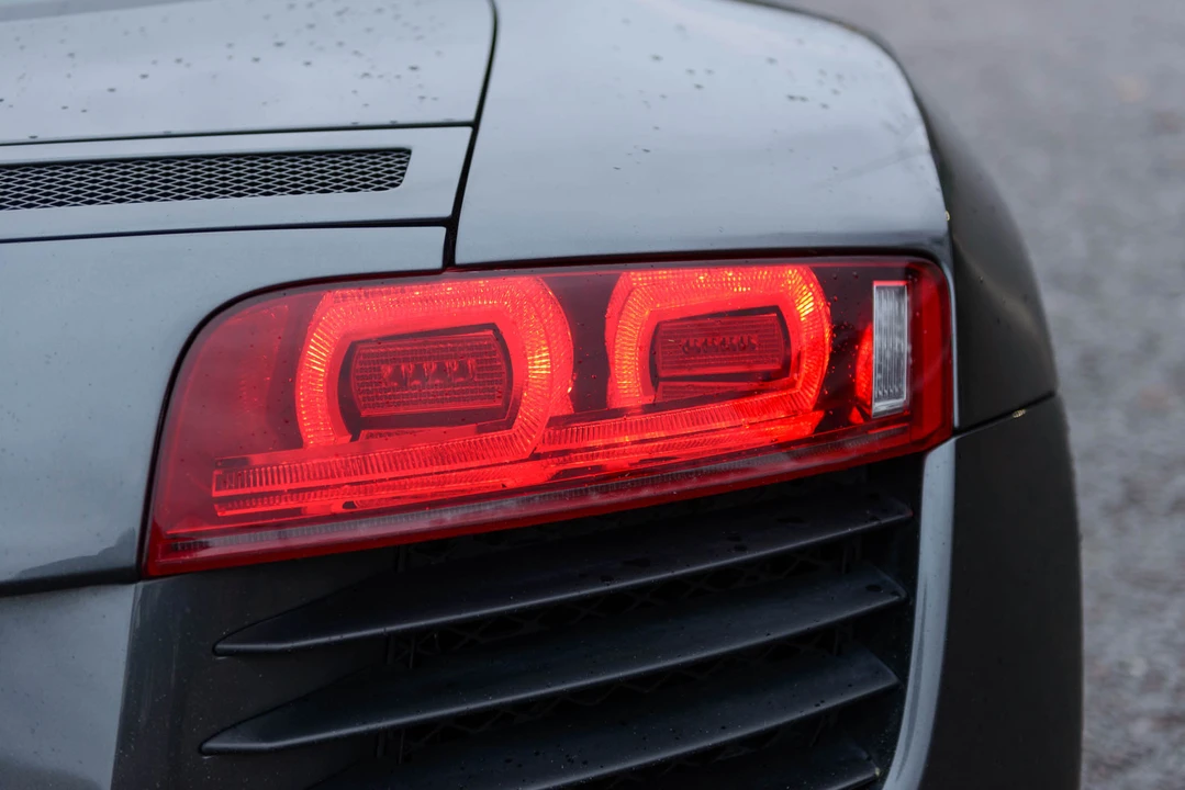 2009 Audi 42 R8 - Image 29 of 31