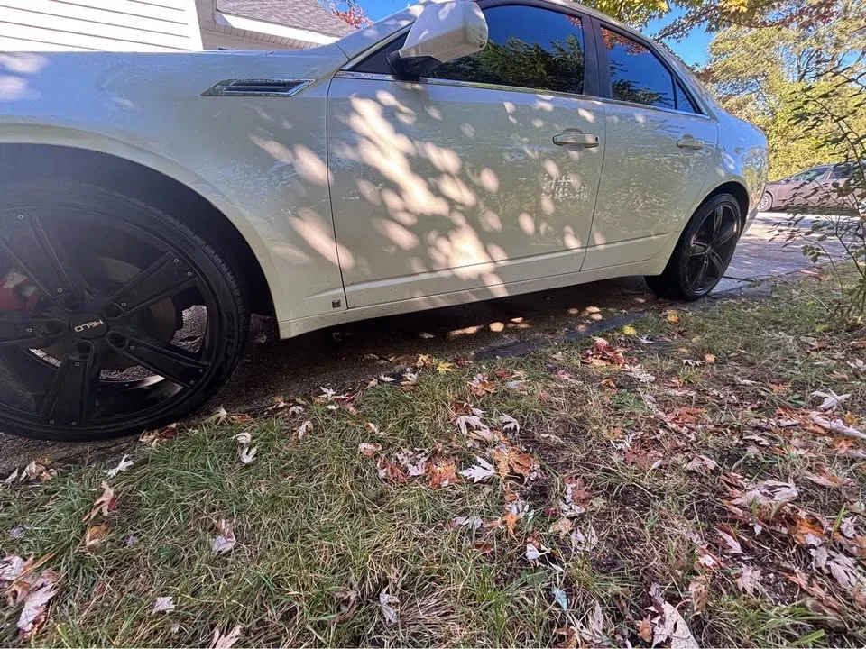 2009 Cadillac CTS 2nd Gen - Image 2 of 10