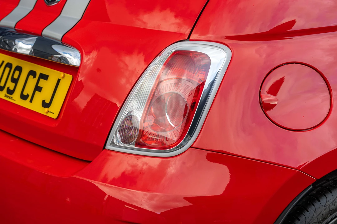 2009 Fiat Abarth 500 - Image 29 of 31
