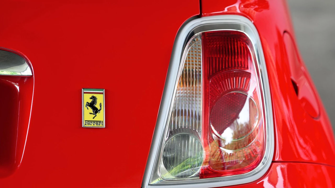 2009 Abarth - Image 12 of 31