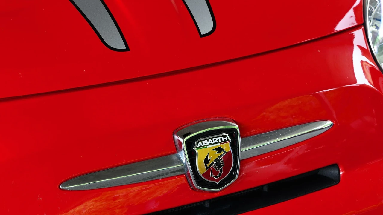 2009 Abarth - Image 7 of 31