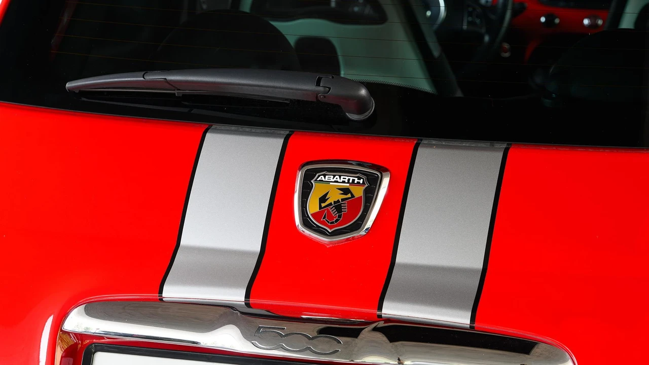 2009 Abarth - Image 11 of 31