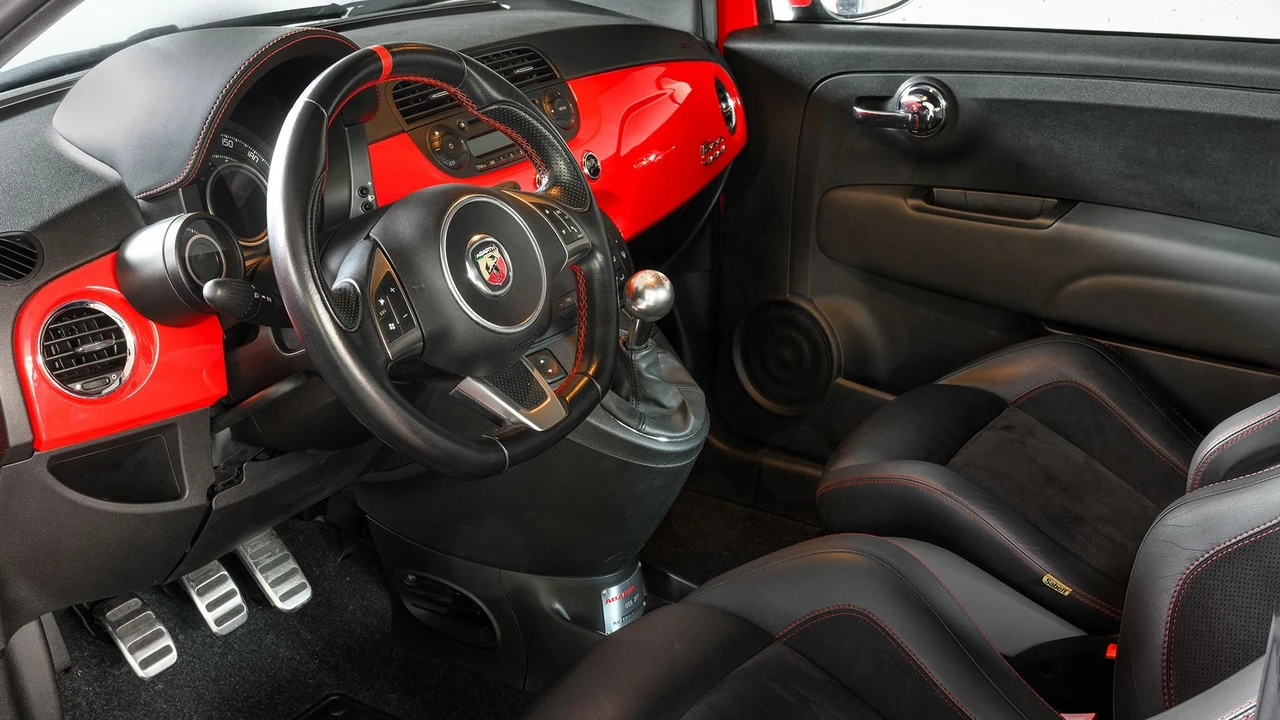 2009 Abarth - Image 22 of 31