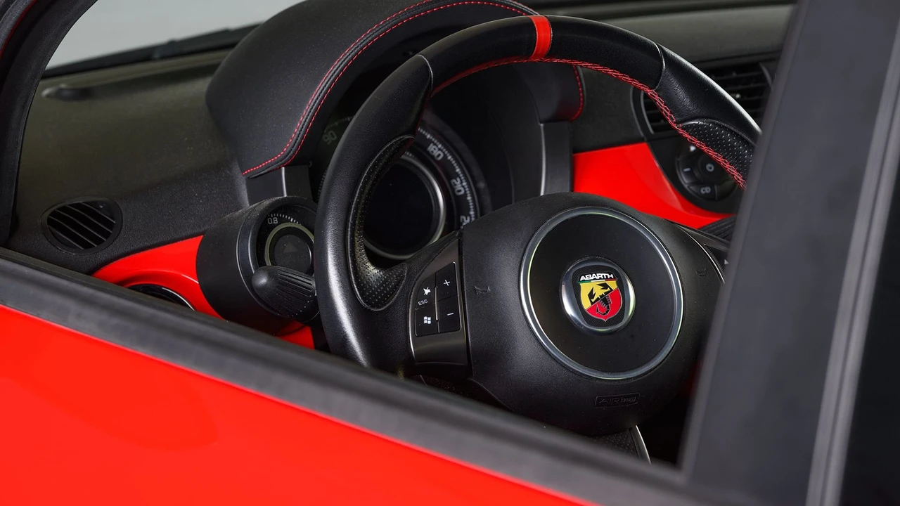 2009 Abarth - Image 14 of 31