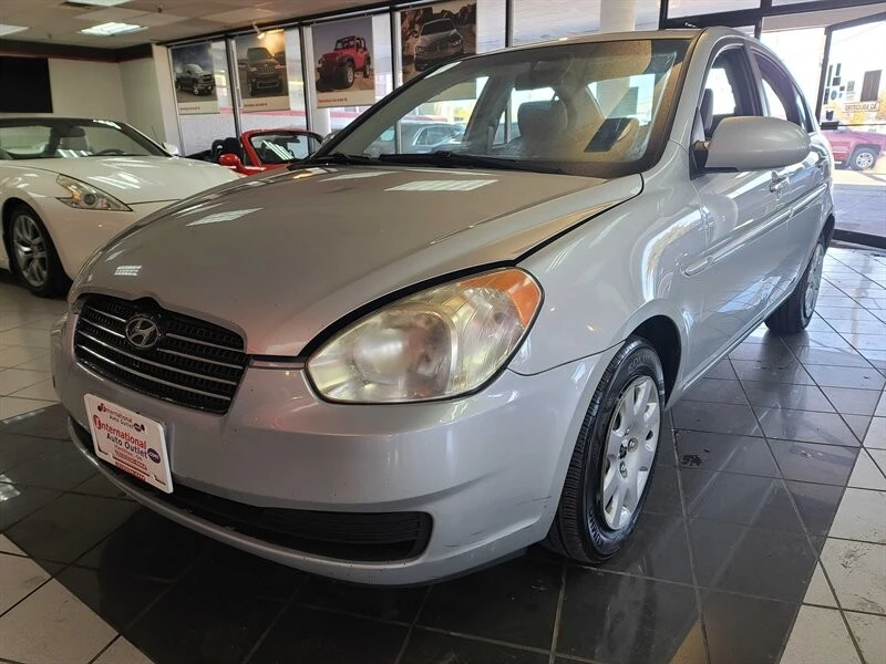 2009 Hyundai Accent - Image 2 of 4