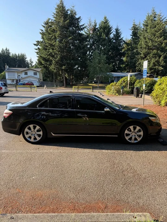2009 Acura RL 2nd Gen - Image 2 of 8