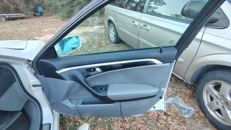 2009 Acura TL 4th Gen - Image 5 of 20