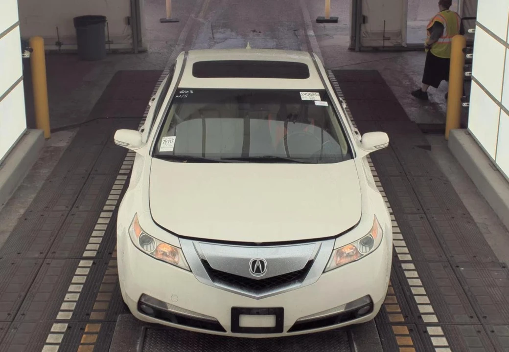 2009 Acura TL 3rd Gen - Image 2 of 12