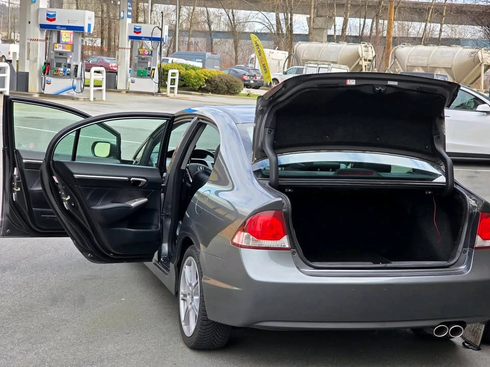 2009 Acura EL - Image 9 of 20